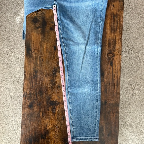 Judy Blue High Waist Relaxed Fit - Non Distressed Jeans - Picture 7 of 7